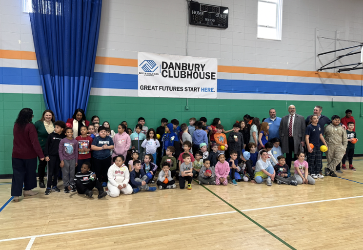 Congresswoman Hayes with students at the Danbury Clubhouse